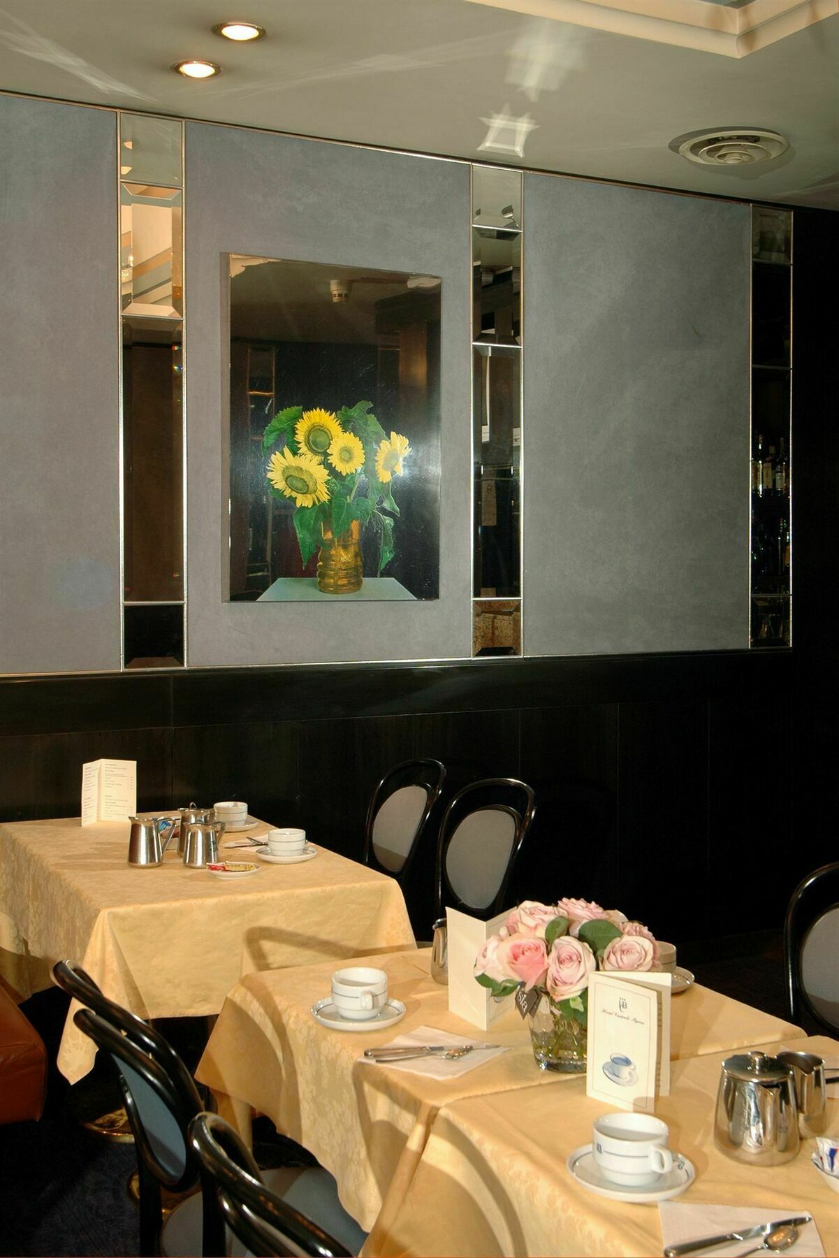Byron Hotel 3*